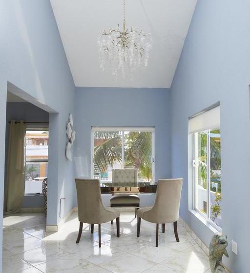 בית מלון כפרי Diamond Lodge Belize