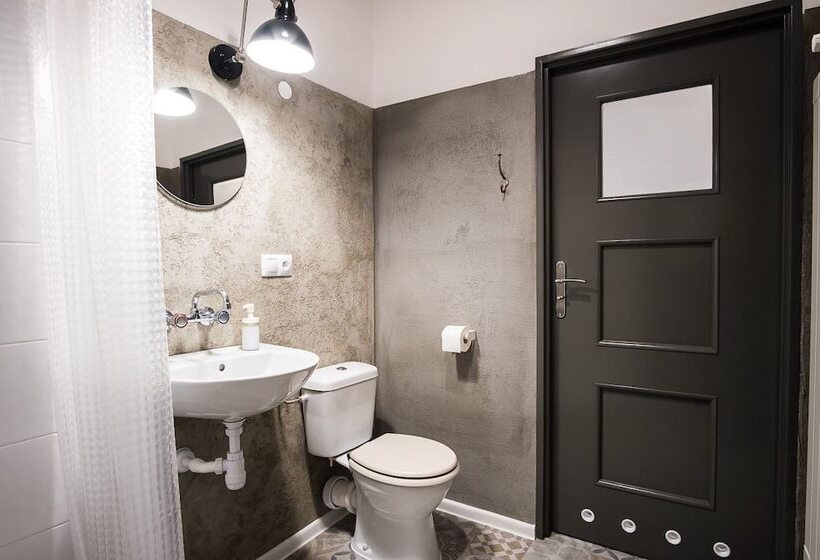 هتل Hostel Likehome