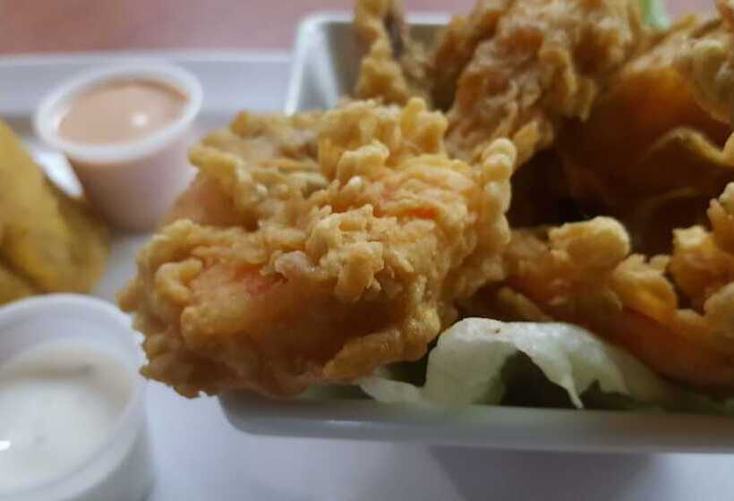 هتل Luichy S Seaside