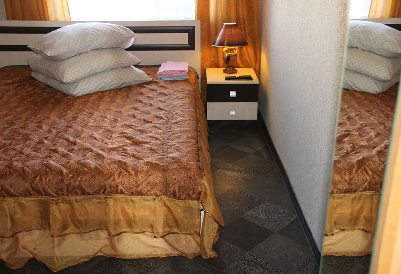 فندق Guest House On Muezerskaya