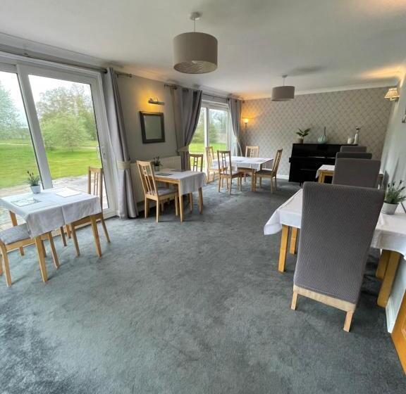 هتل Haymills Guesthouse