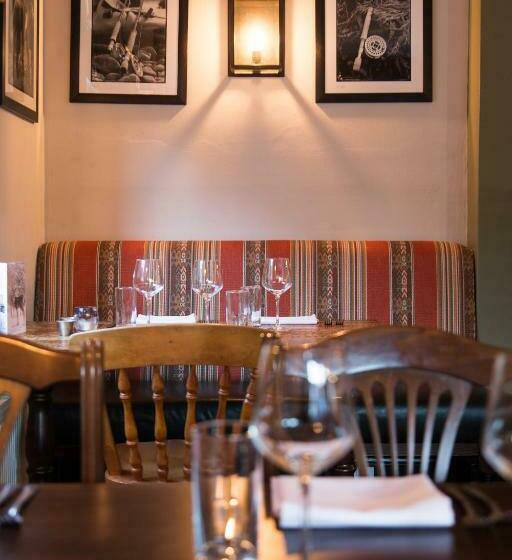 فندق King John Inn