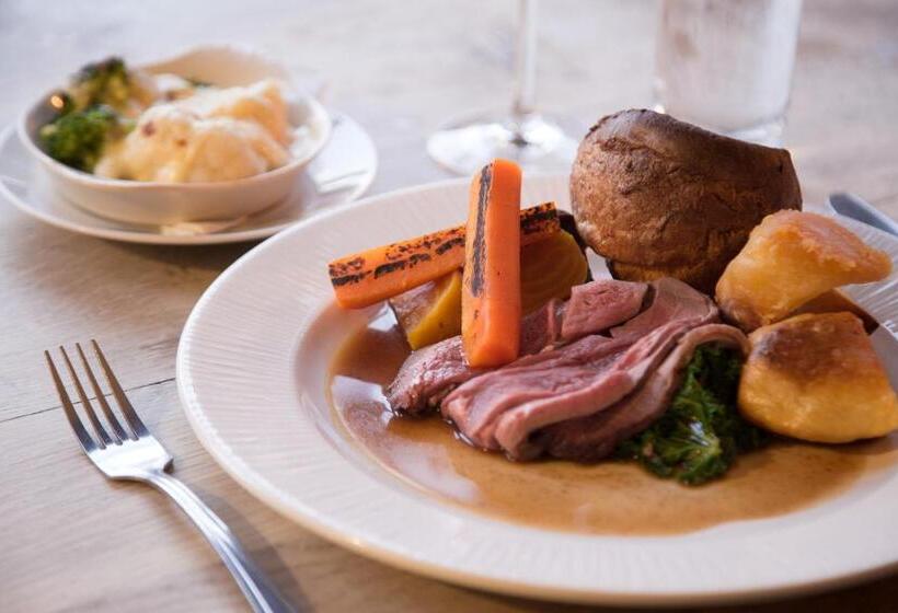 فندق King John Inn