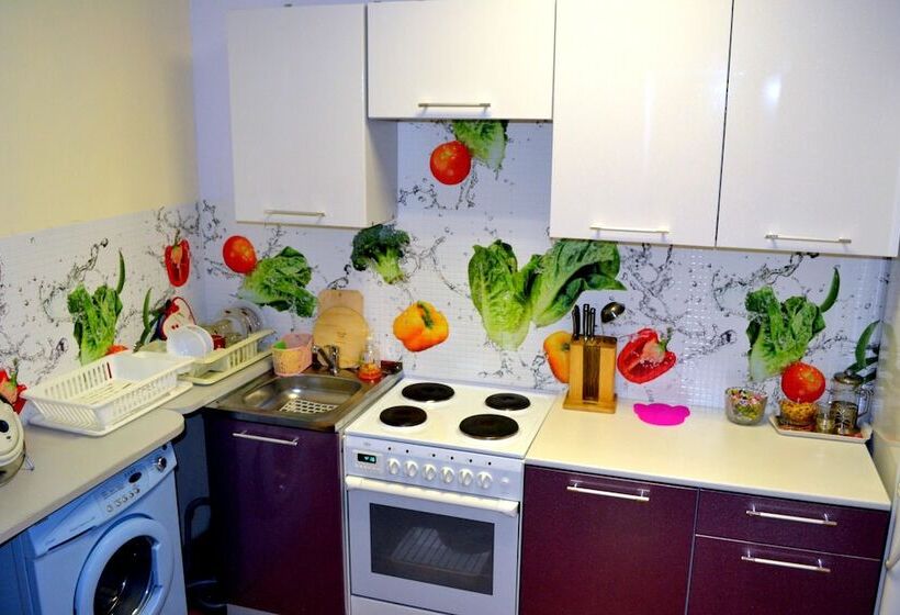 هتل Nerazluchniki Hostel