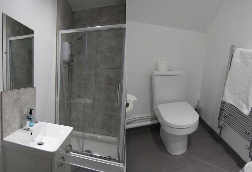 فندق Pear Tree Inn