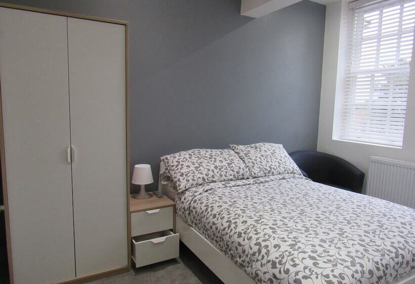 فندق Pear Tree Inn