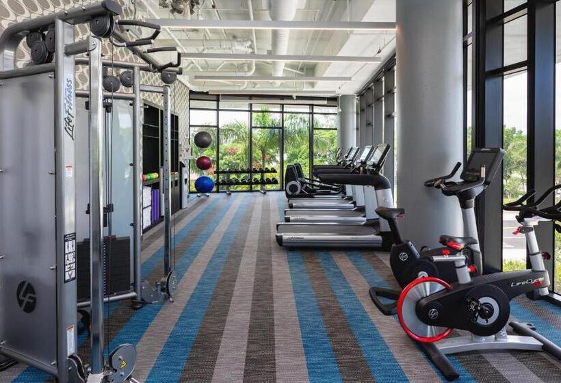 فندق Aloft Miami Aventura