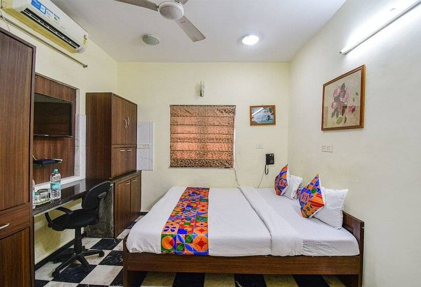 ホテル Fabexpress Ullash Residency