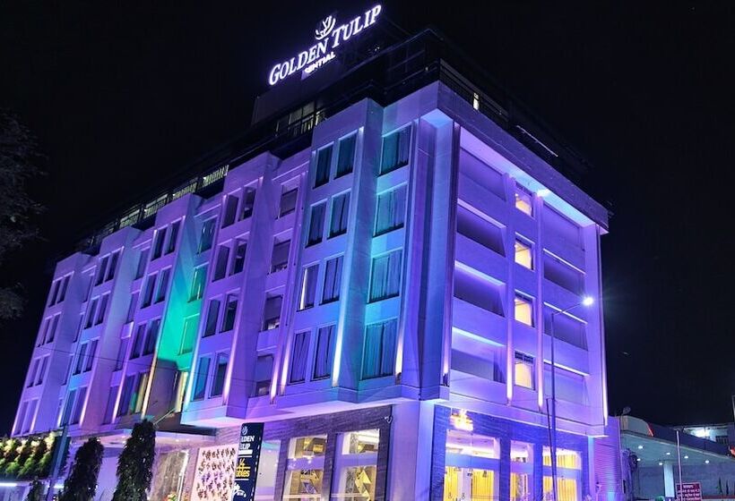 בית מלון כפרי Golden Tulip Essential Jaipur