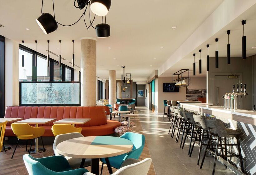 בית מלון כפרי Hampton By Hilton Belfast City Centre