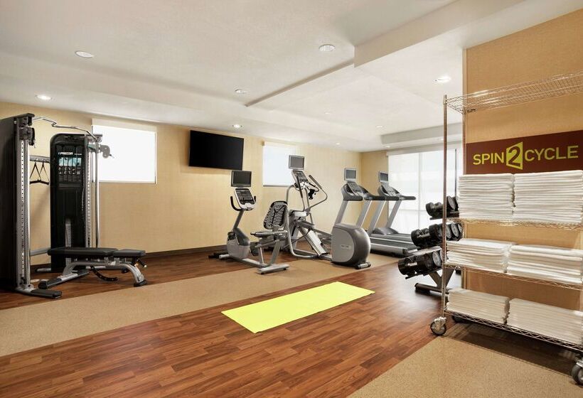 هتل Home2 Suites By Hilton Elko