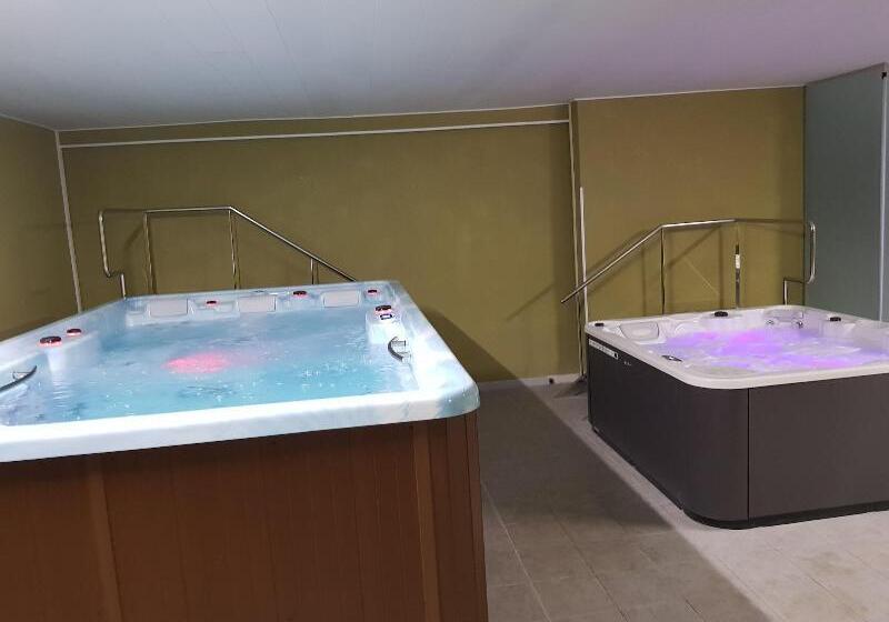 هتل O Camiño