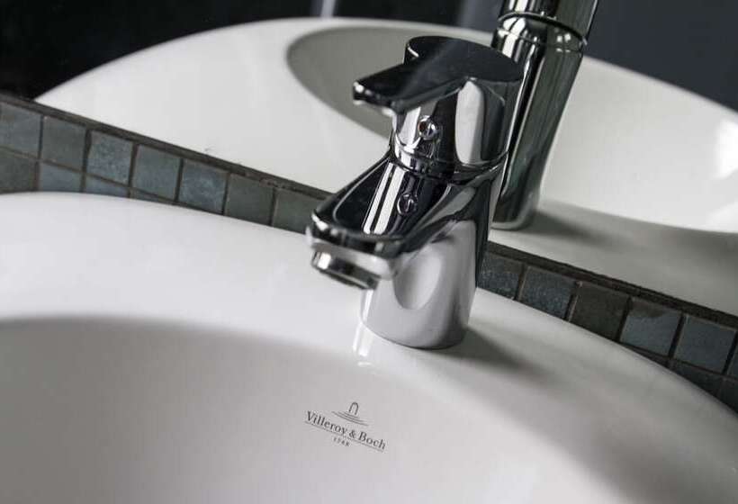 هتل Venis Boutique