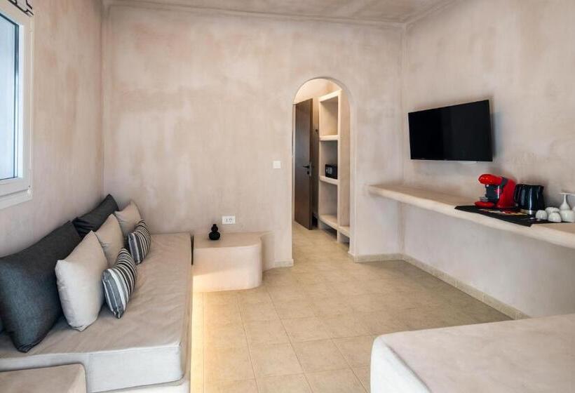 هتل Aelia Luxury Suites