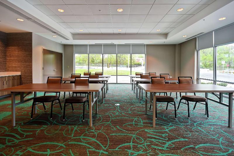 هتل Home2 Suites By Hilton Walpole Foxboro