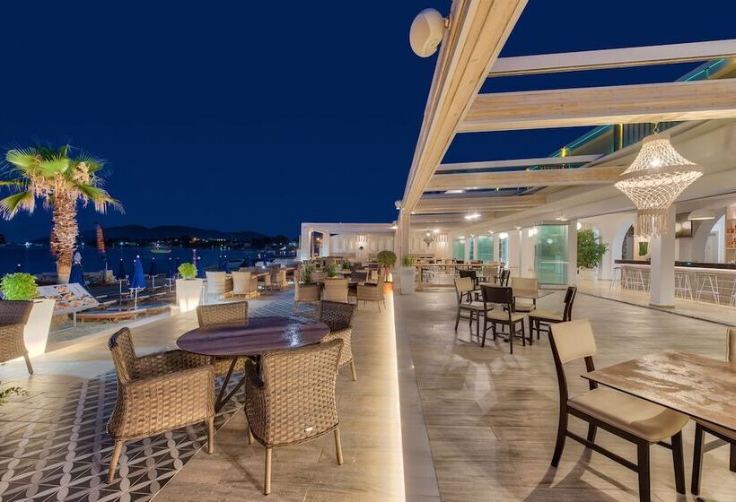 هتل Mandala Seafront Suites