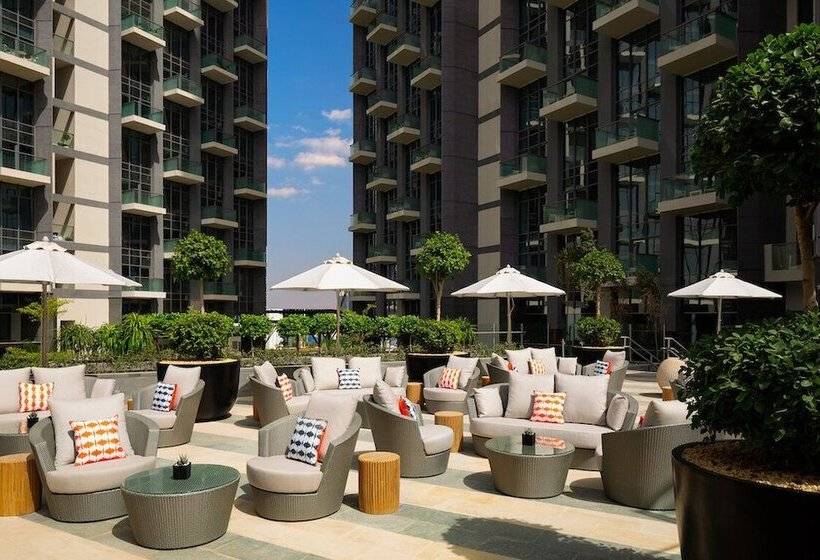 ホテル Millennium Atria Business Bay