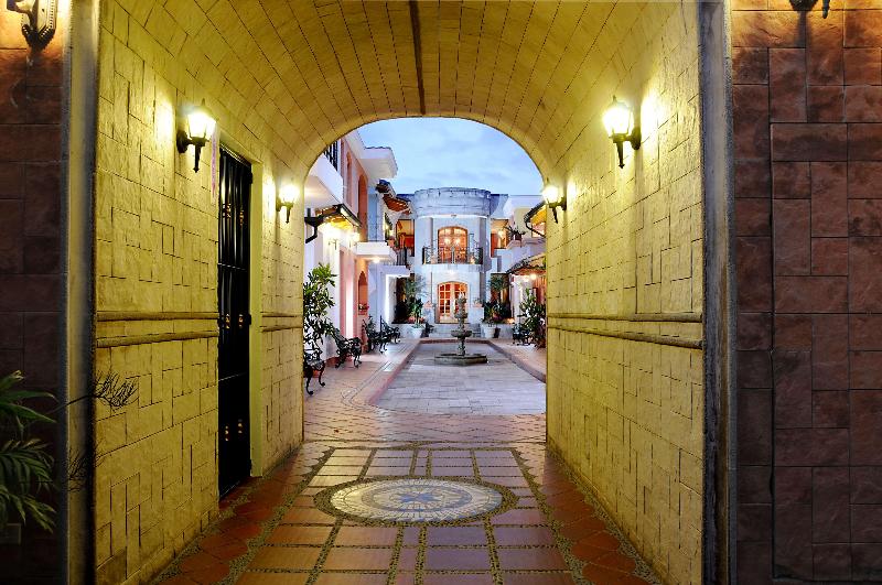 هتل Rincon De Puembo; Bw Signature Collection