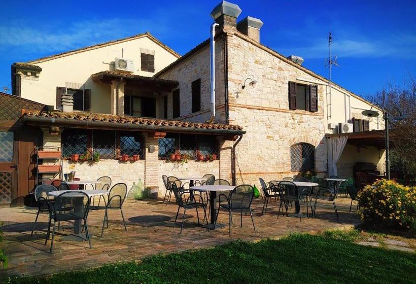 هتل Il Girasole Country House
