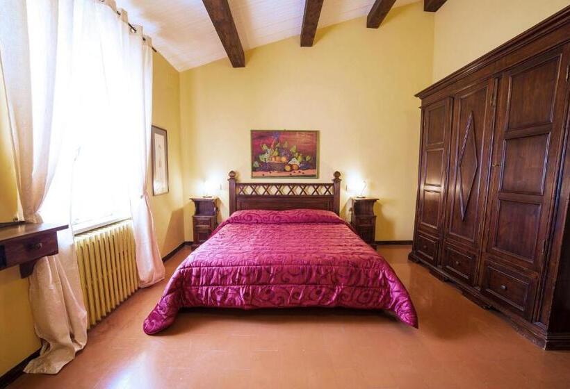 فندق Agriturismo Torre Burchio