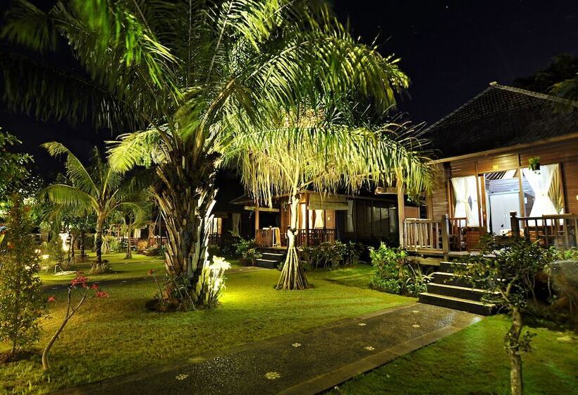 هتل Balangan Surf Resort