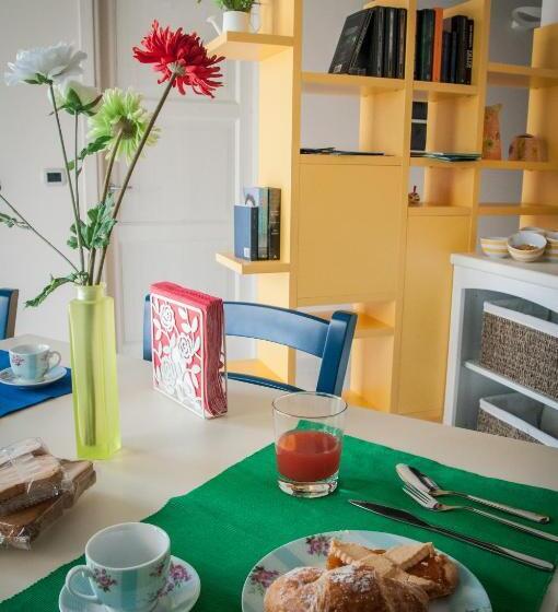 هتل B&b I Fiori Del Mare