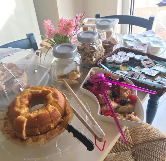 هتل B&b I Fiori Del Mare