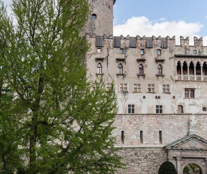 هتل B&b La Loggia Del Castello