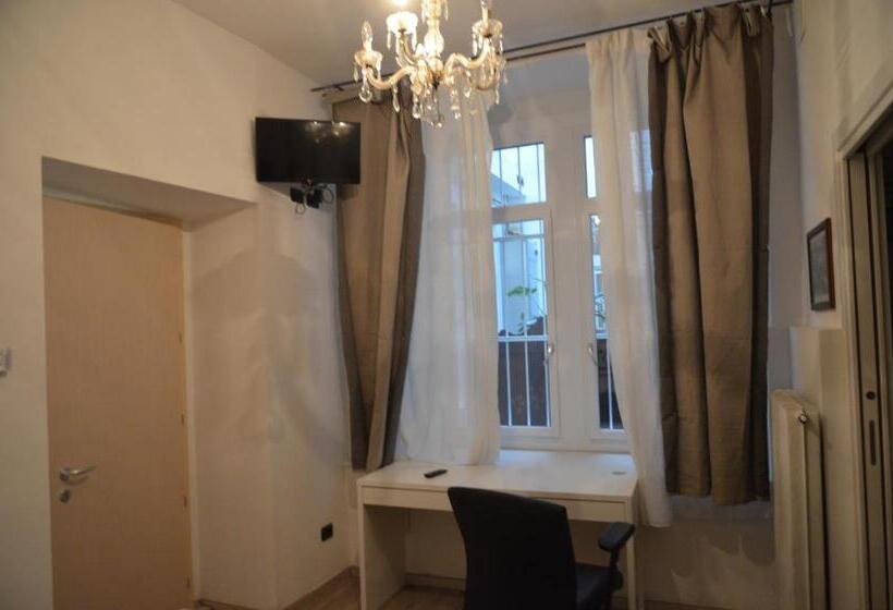 هتل B&b La Loggia Del Castello