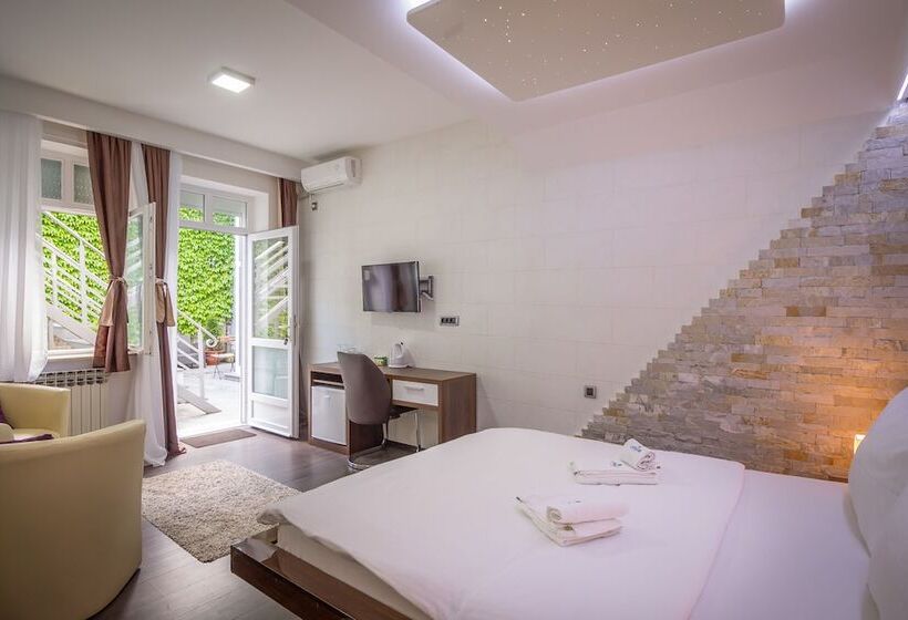 هتل Central Park Residence