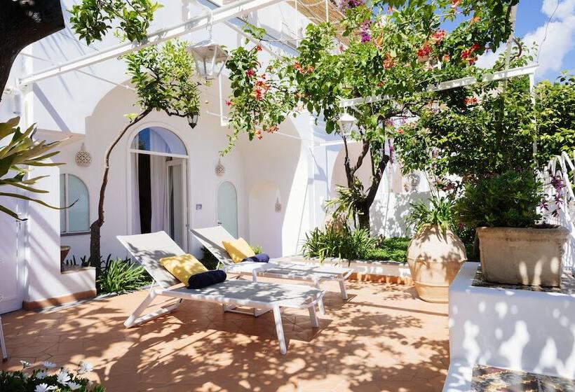 هتل La Bizantina Luxury Villa