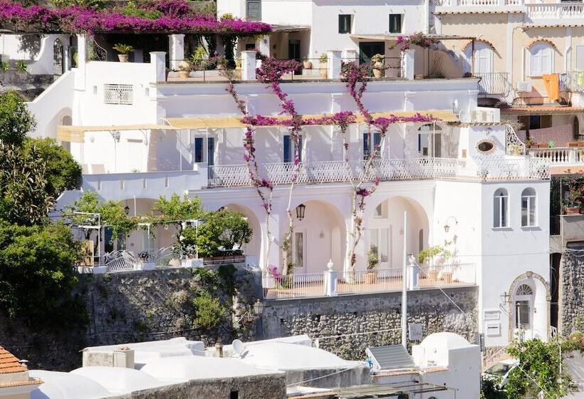 هتل La Bizantina Luxury Villa