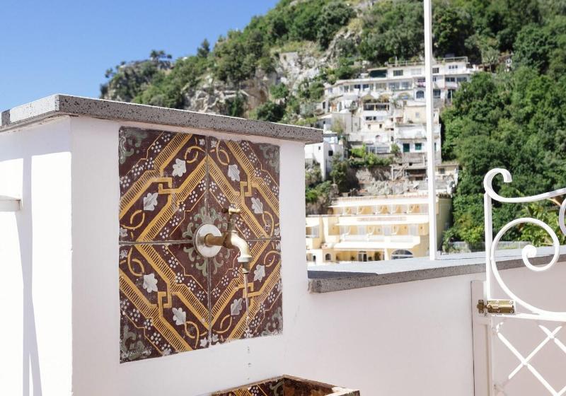 هتل La Bizantina Luxury Villa