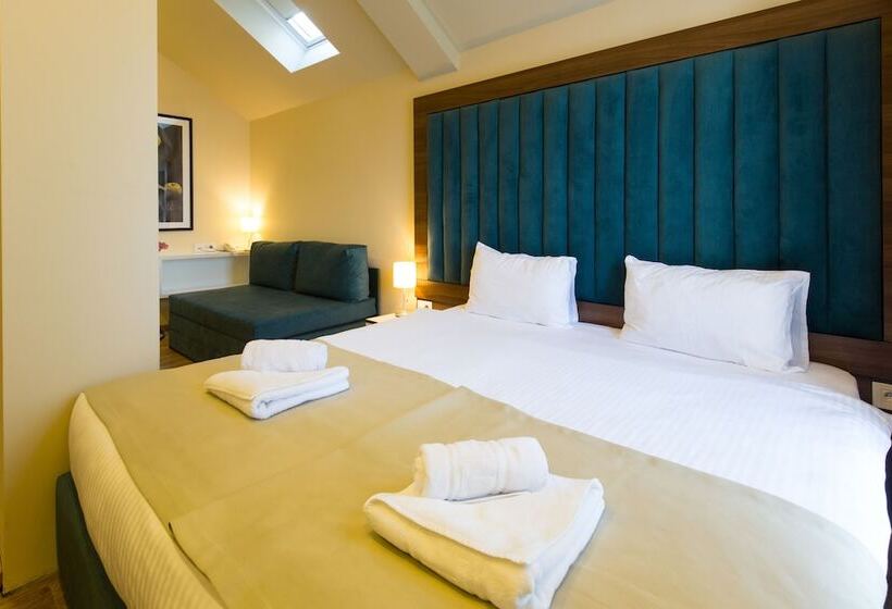 Marquise Hotel Garni