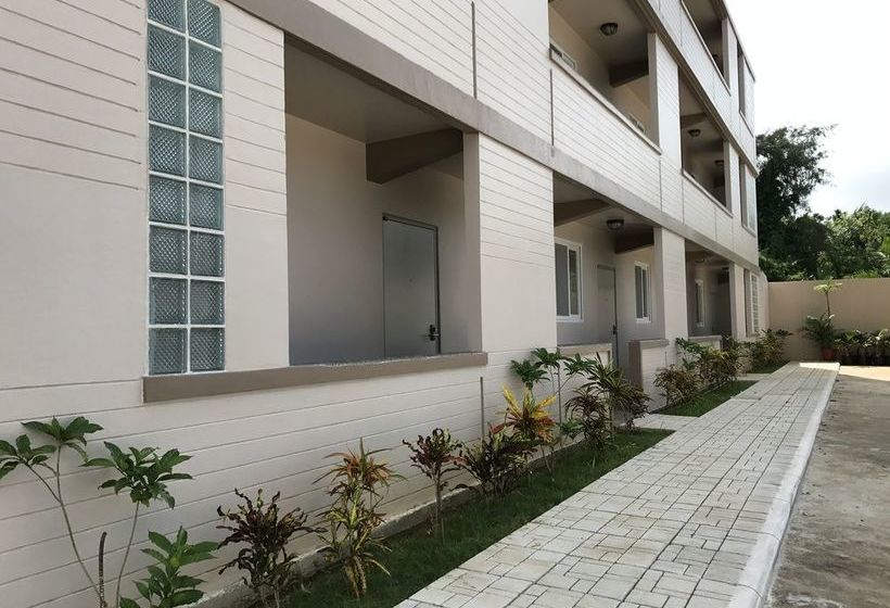 هتل The Summit Condominium &