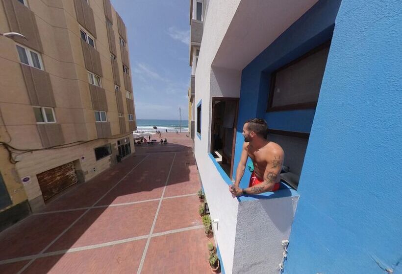 La Ventana Azul Surf Hostel