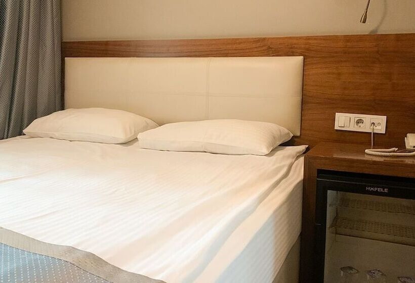 酒店 Reikartz 2017