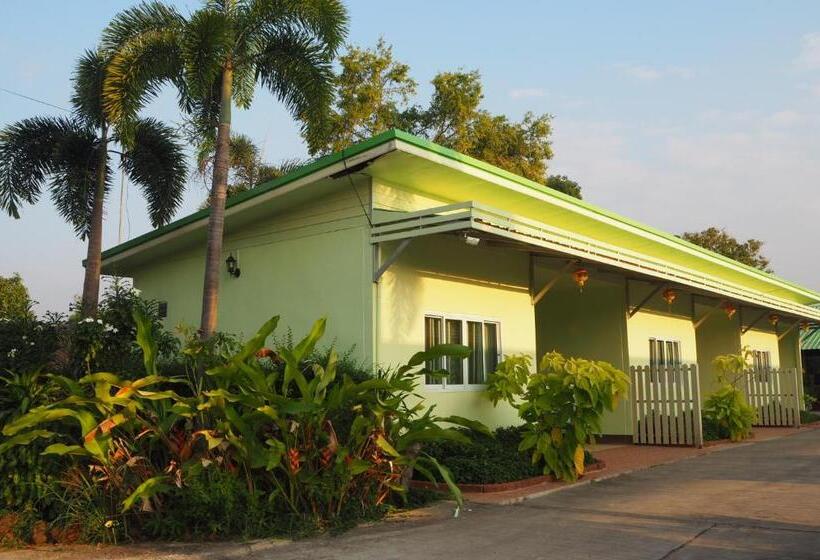 هتل 555 Resort