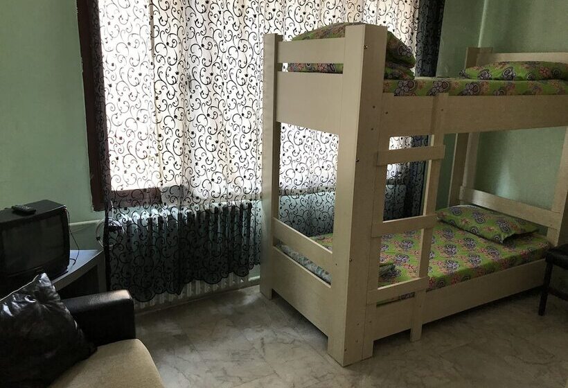 هتل Adana Hostel 1