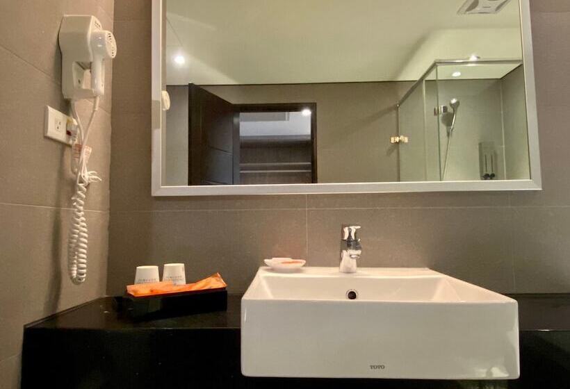 هتل Orchard Park  New Wing