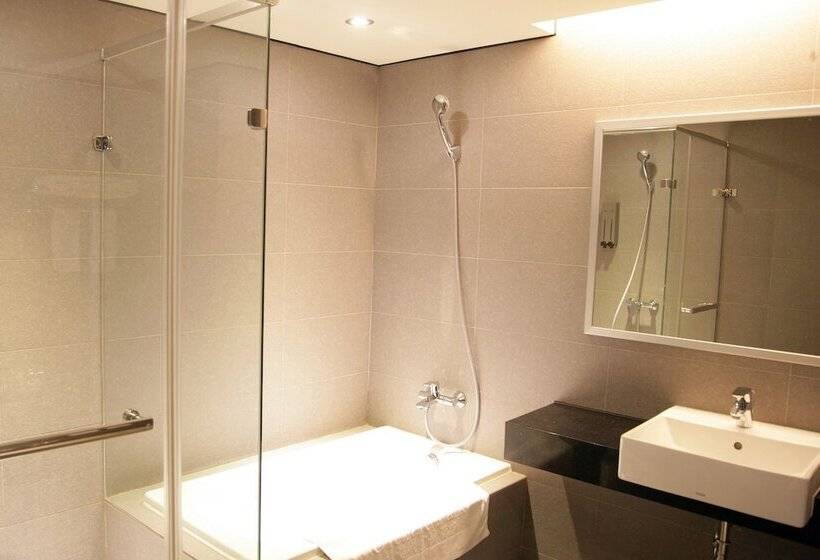 هتل Orchard Park  New Wing