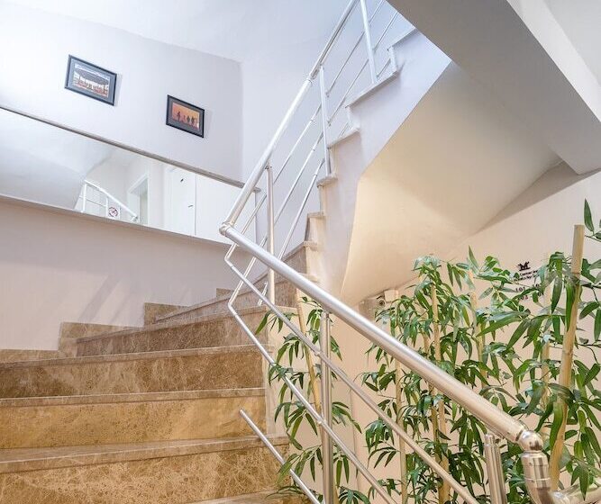 The Corner Inn Hotels By Suit