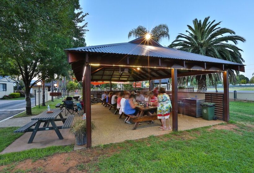 فندق All Seasons Houseboats