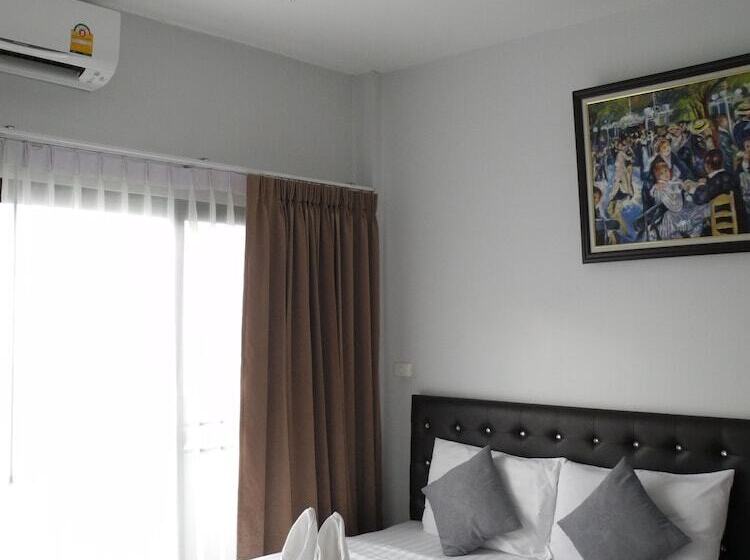 هتل Bann Tawan Hostel Chiang Rai