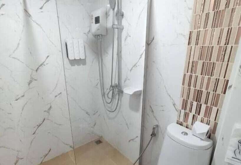 هتل Bann Tawan Hostel Chiang Rai