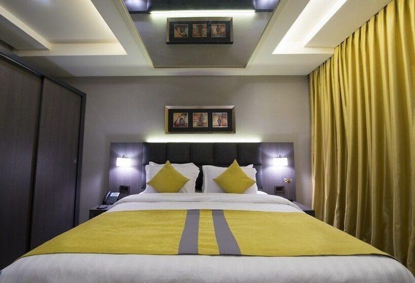 فندق Bram Suites