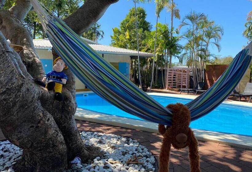 هتل Darwin Hostel