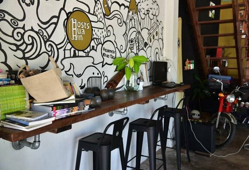 בית מלון כפרי Hosts Huahin   Hostel