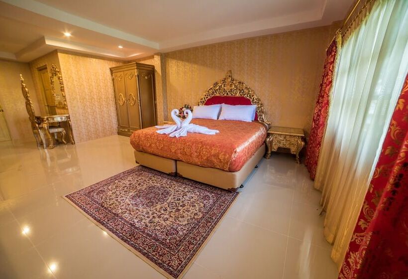 Отель Nakaraj Princess Chiang Rai  Walking Street