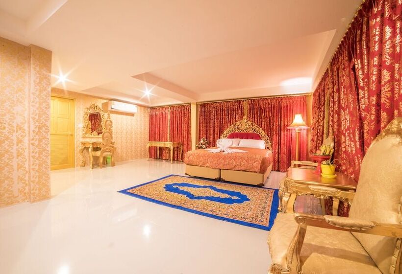 Отель Nakaraj Princess Chiang Rai  Walking Street